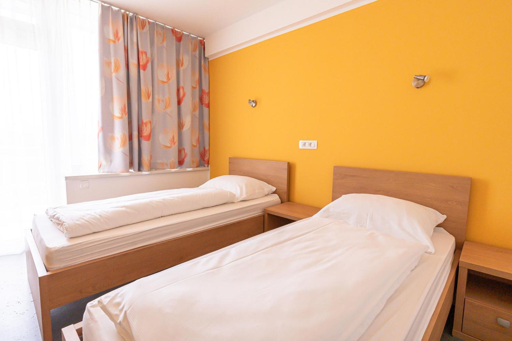 Grajski Dvor Radovljica Extérieur photo