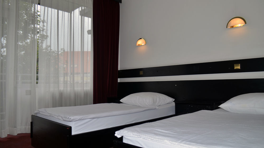 Grajski Dvor Radovljica Extérieur photo