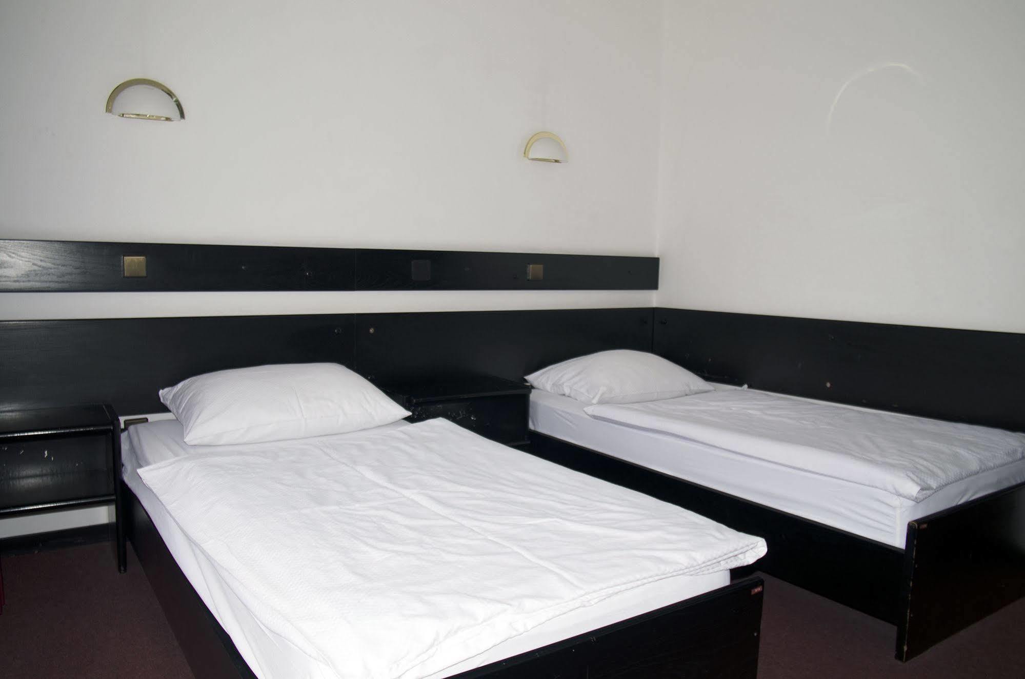 Grajski Dvor Radovljica Extérieur photo